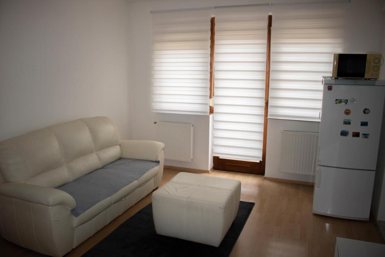 Ferienwohnung Csalogany Apartman Szekszárd Exterior foto