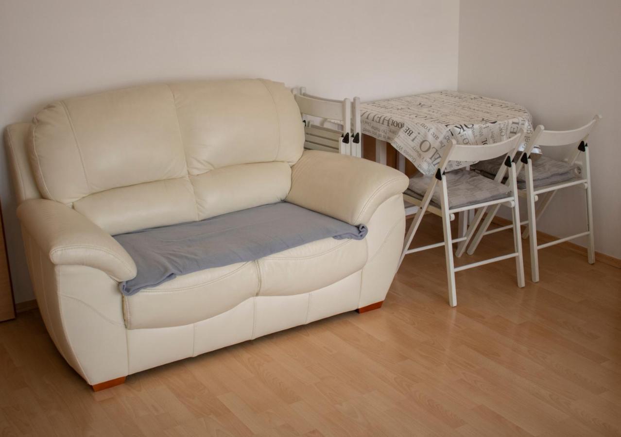 Ferienwohnung Csalogany Apartman Szekszárd Exterior foto